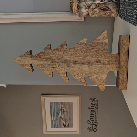 Wooden Tree decor - Picture 3 of 4